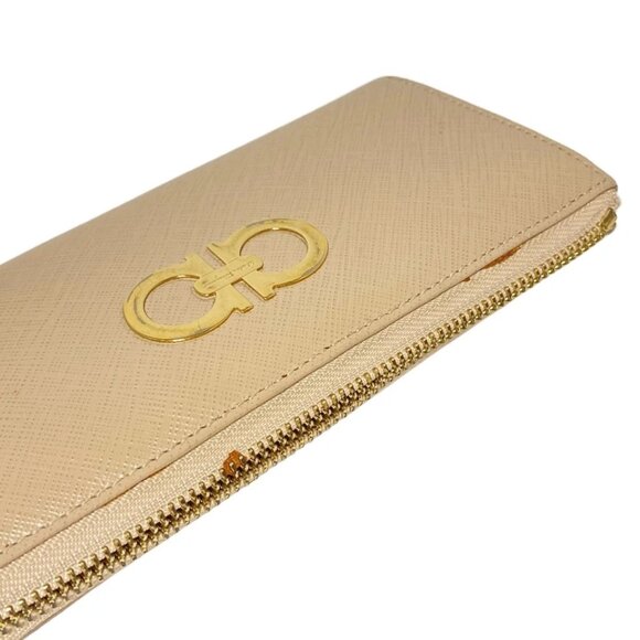 Salvatore Ferragamo Gancini - Beige Leather Long Wallet 105-073025 - Picture 5 of 11